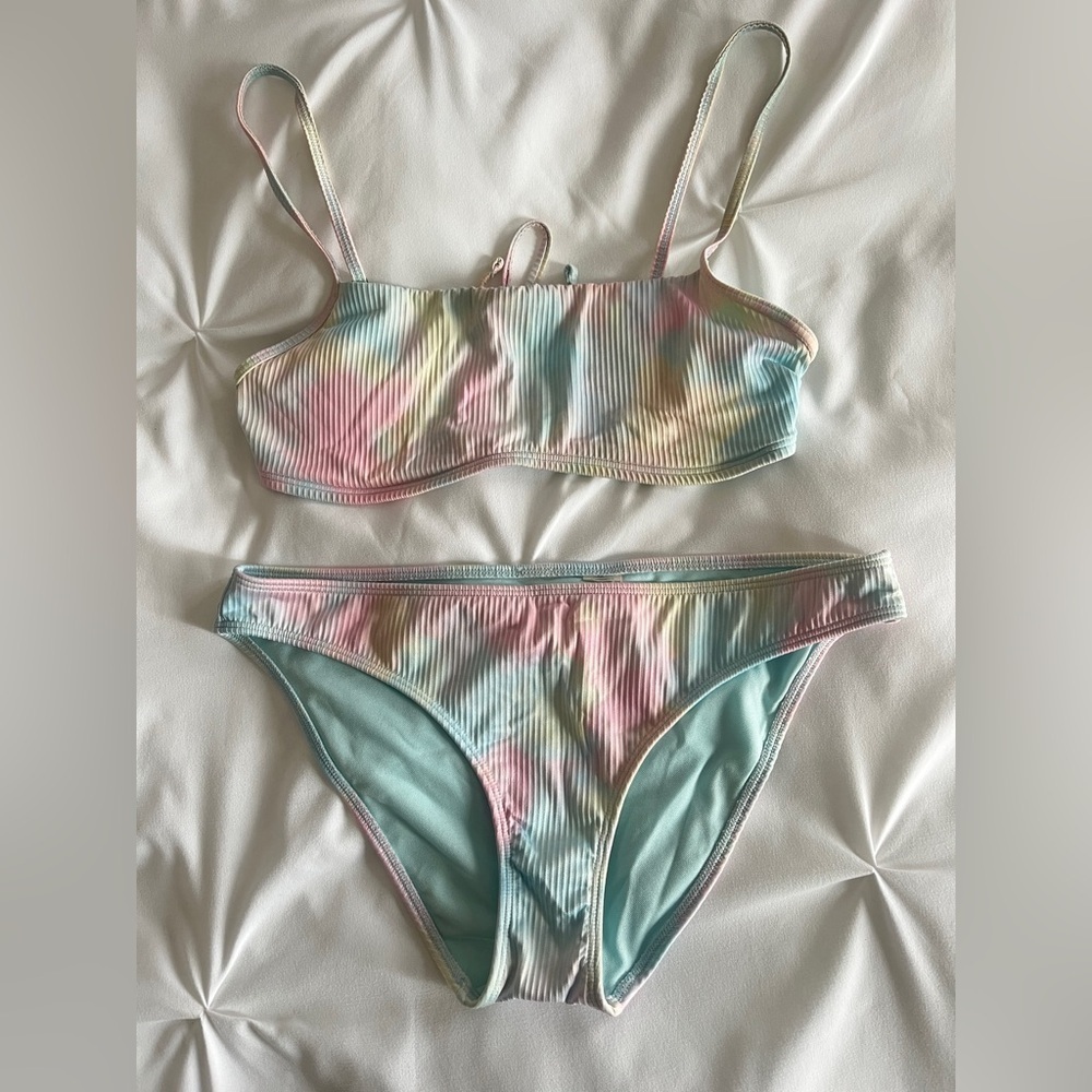BOTTOMS: Hollister Pastel Bikini